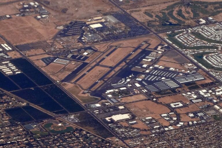 Eric Salard, CC BY-SA 2.0 , via Wikimedia Commons