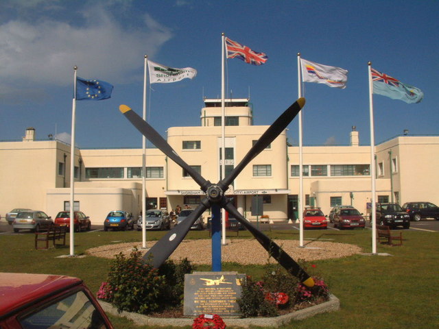 Jeff Tomlinson / Propeller memorial outside Shoreham Airport