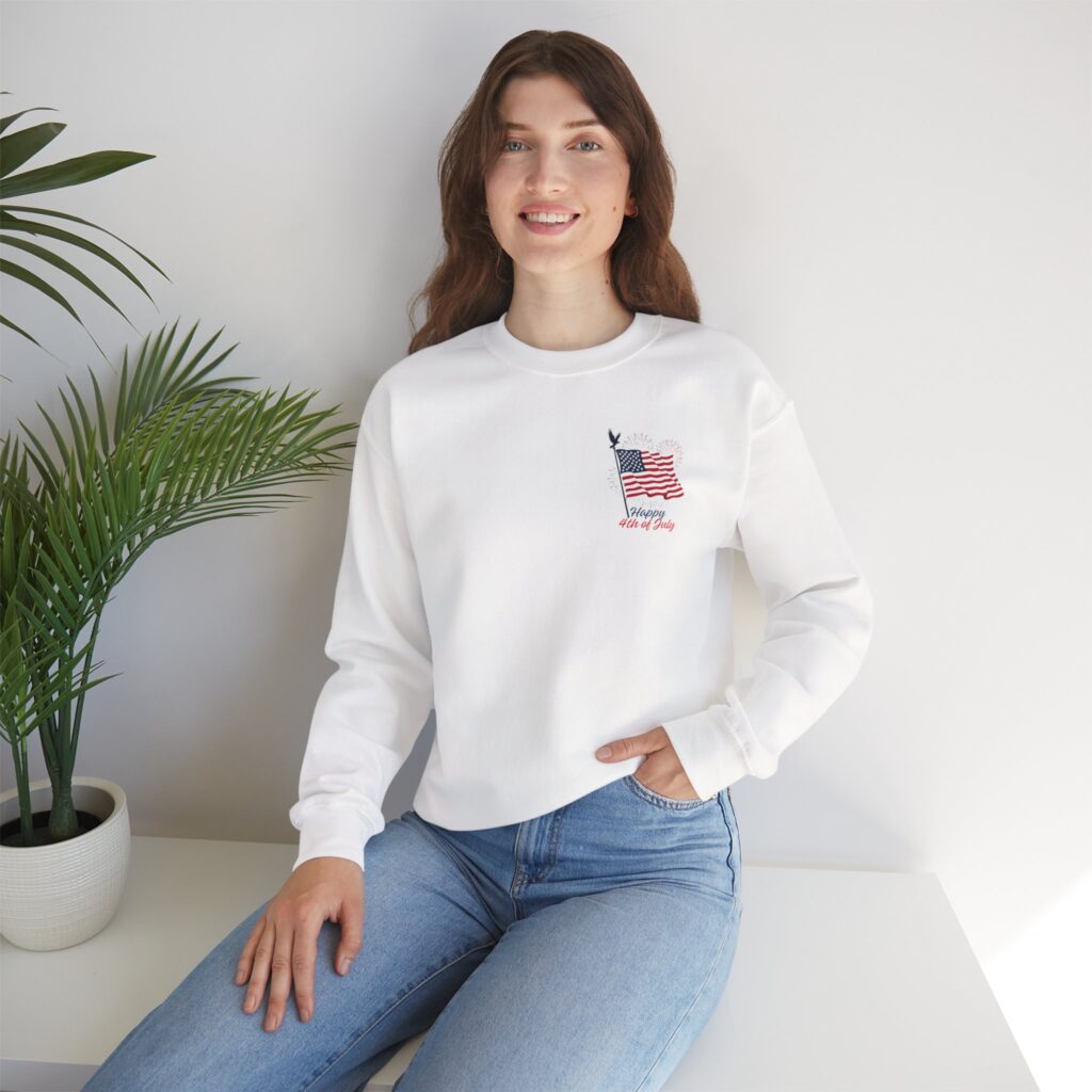 american flag pocket graphic sweatshirt | independence day fireworks